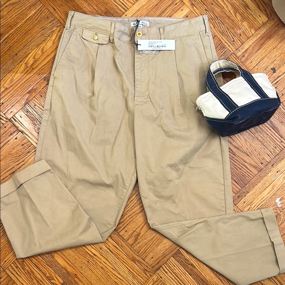 Alex Mill standard pleated pant in chino